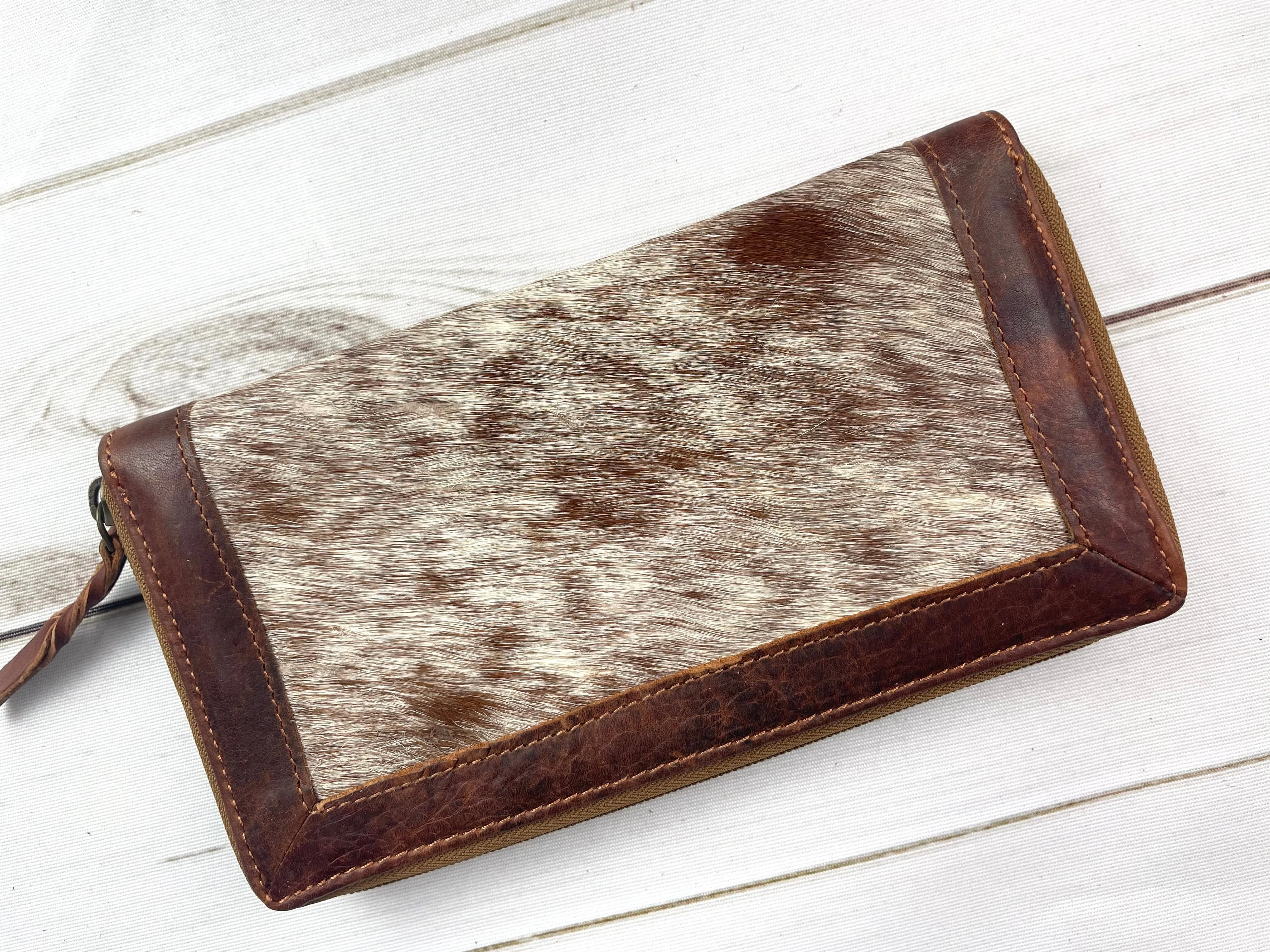 Brown Hide Leather Zipper Wallet