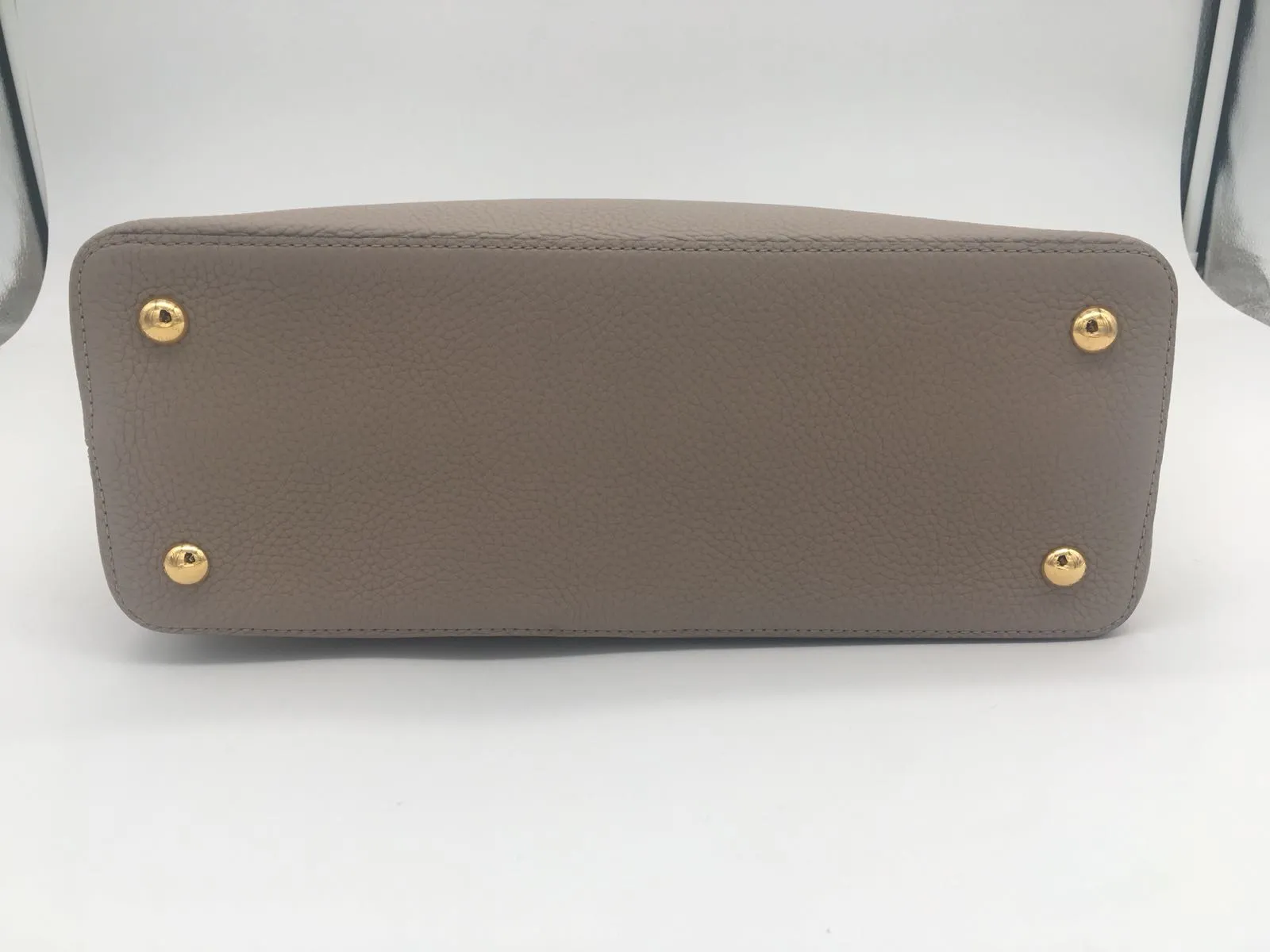 Louis Vuitton | Capucines MM Gallet | M94428