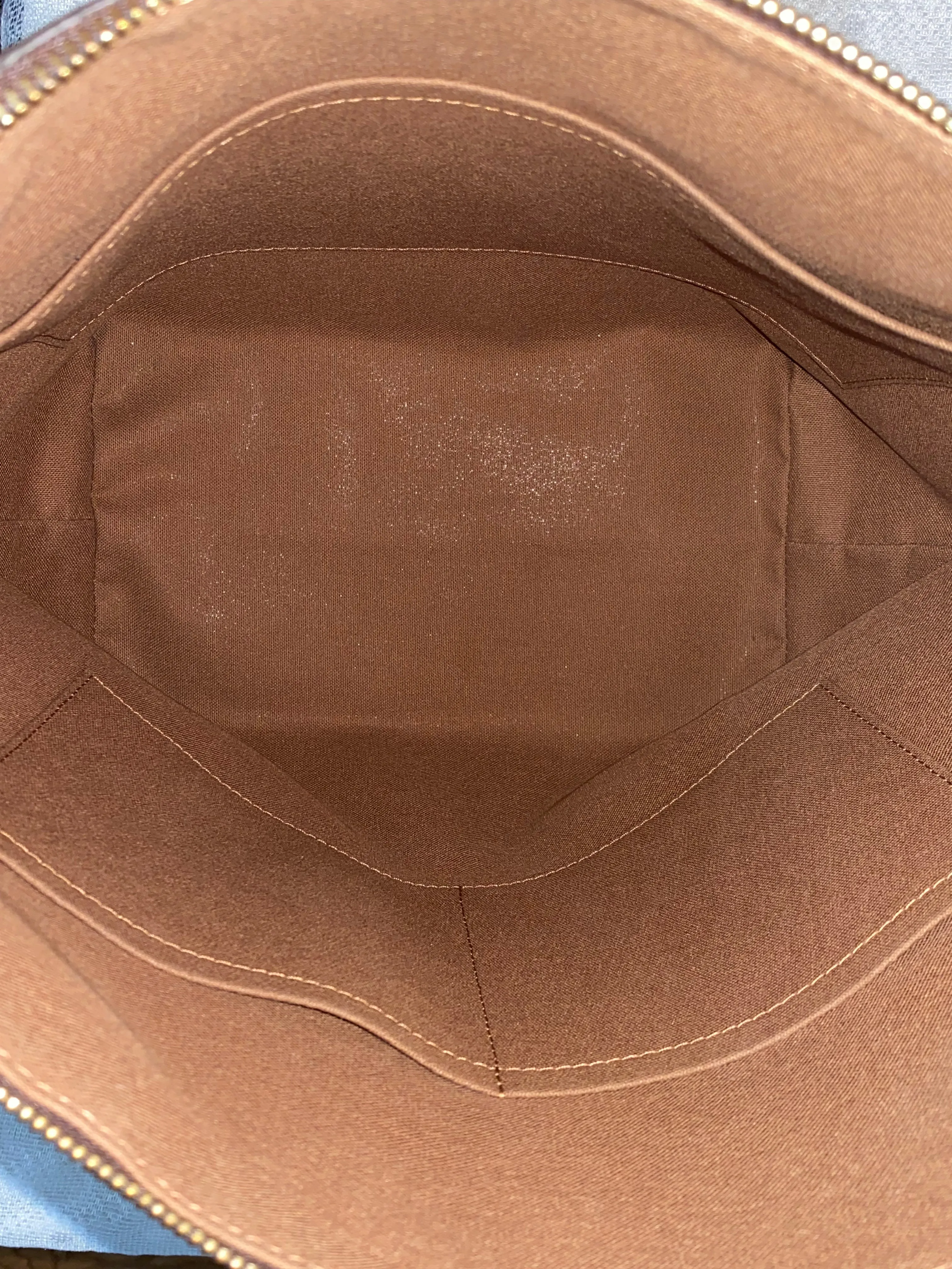 Louis Vuitton Totally MM Monogram Canvas Tote